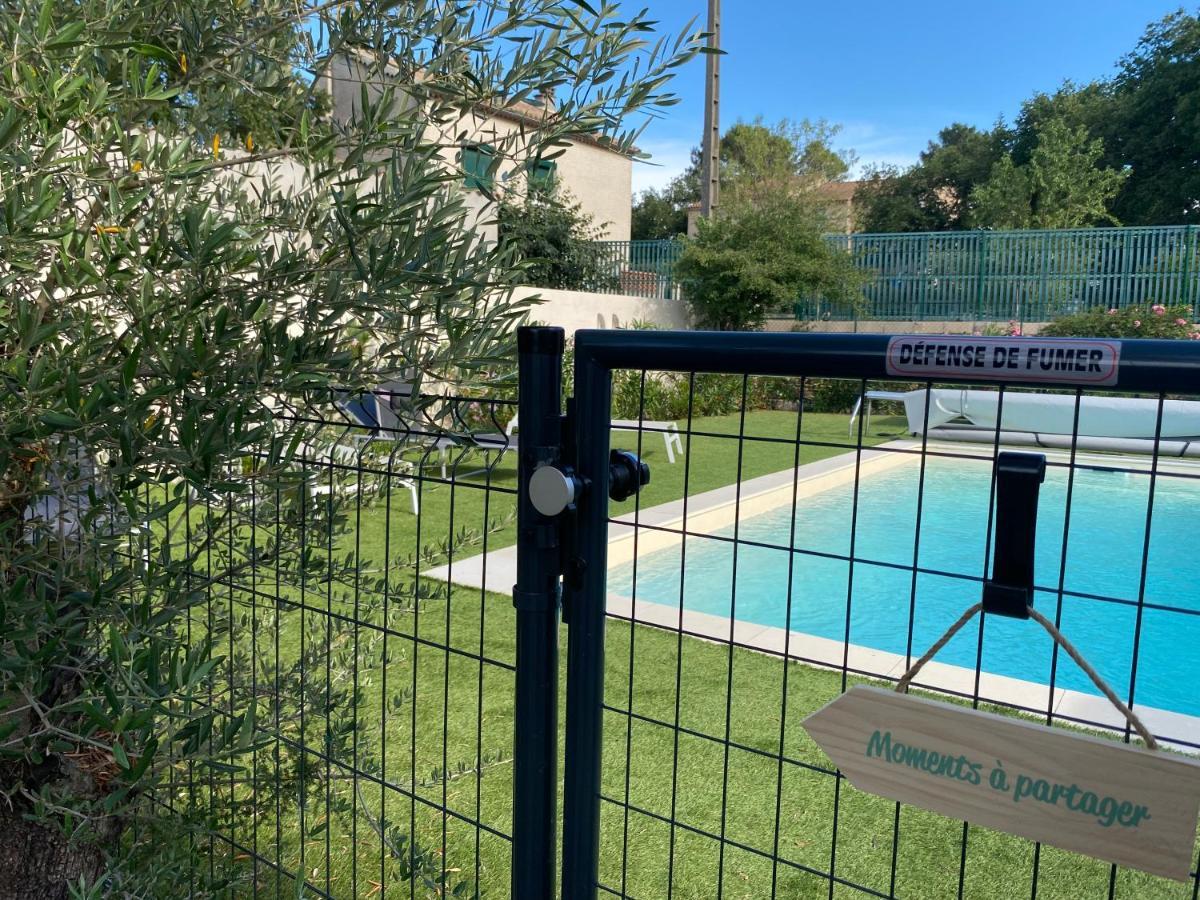 Gite Climatise Avec Piscine Sur Les Hauteurs De Bollène Εξωτερικό φωτογραφία
